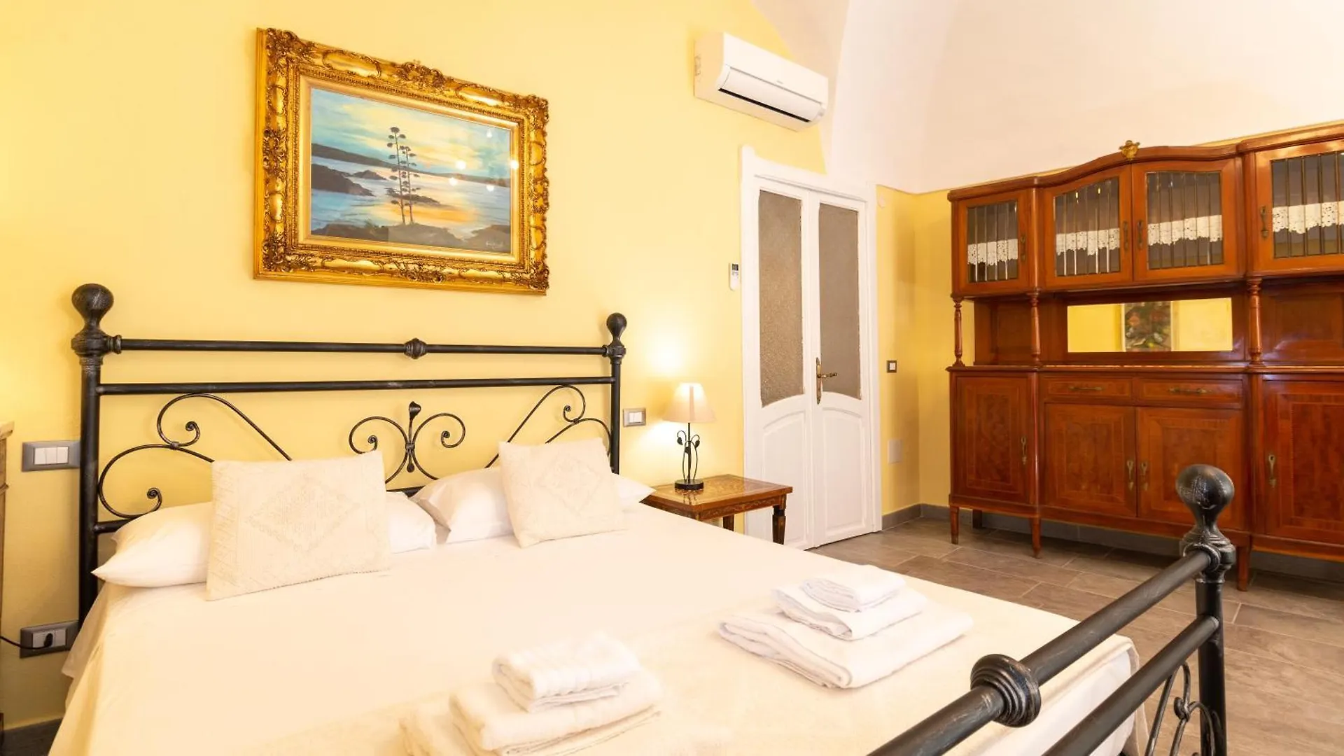 Residenza Deriu Charme & Relax Bosa By Sardinianworld Lägenhet